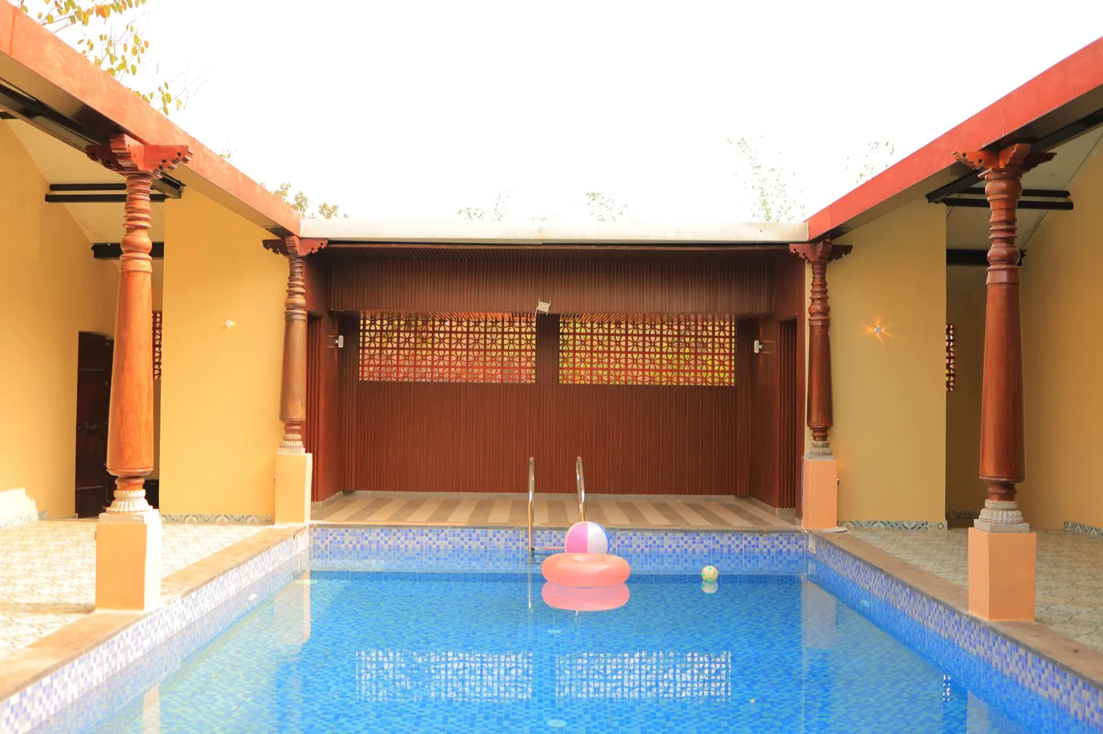 4-BR Courtyard Villa with Private Pool